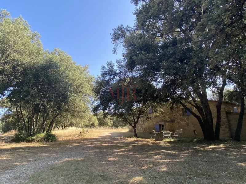 Mas - 478 m² - 15 pièces