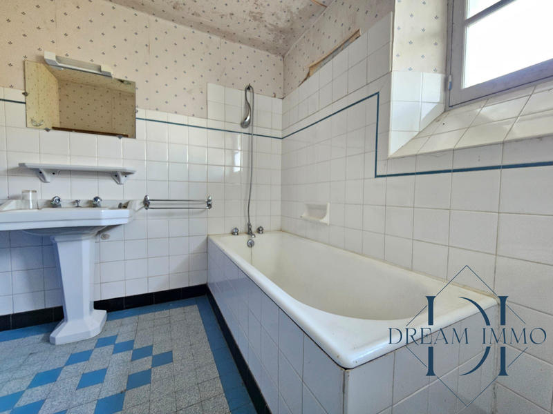 Maison - 380 m² - 14 pièces