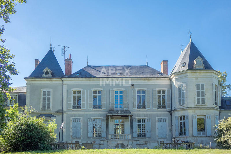 Demeure - 400 m² - 15 pièces