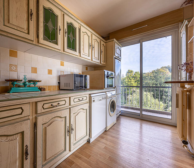 Appartement - 93 m² - 4 pièces