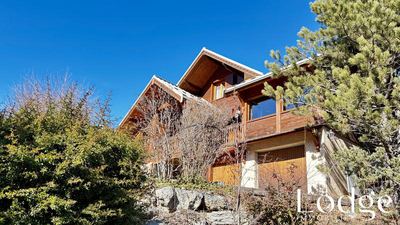 Maison - 140 m² - 6 pièces