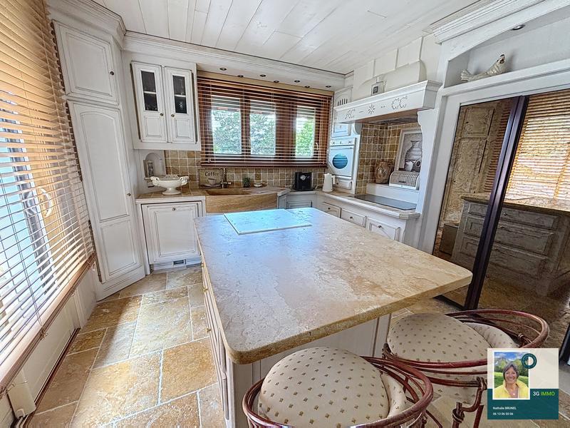 Villa - 410 m² - 24 pièces