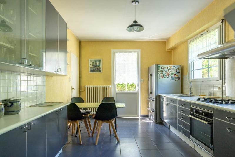 Maison - 230 m² - 6 pièces