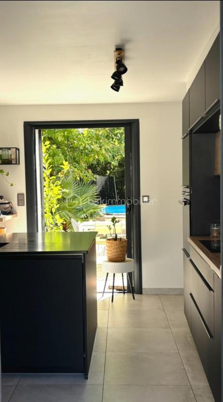 Maison - 164 m² - 7 pièces