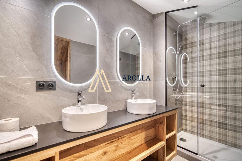 Duplex - 77 m² - 4 pièces