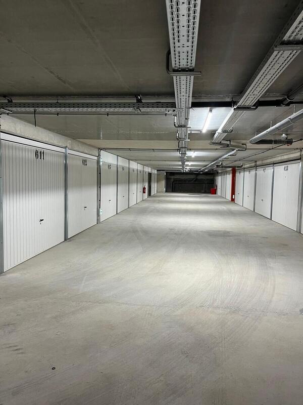 Parking / Garage - 13 m²