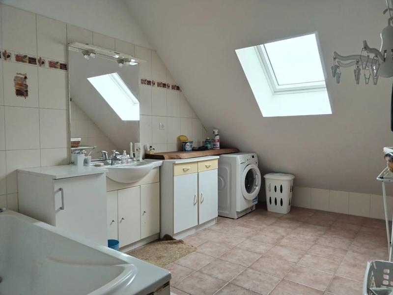 Maison - 111 m² - 6 pièces