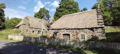 Maison - 210 m² - 6 pièces