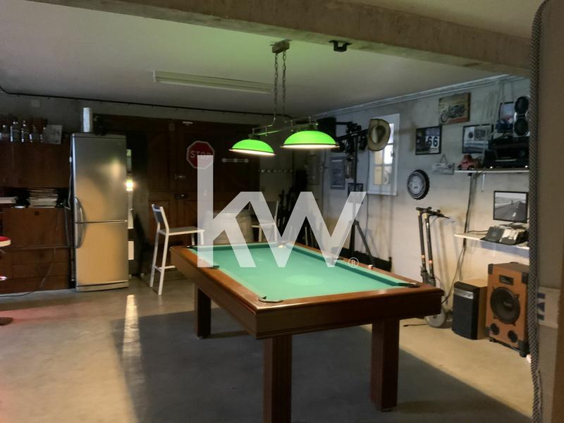 Maison traditionnelle - 143 m² - 7 pièces