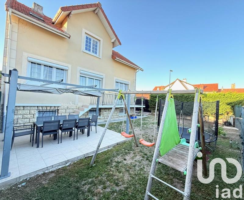 Maison - 113 m² - 7 pièces