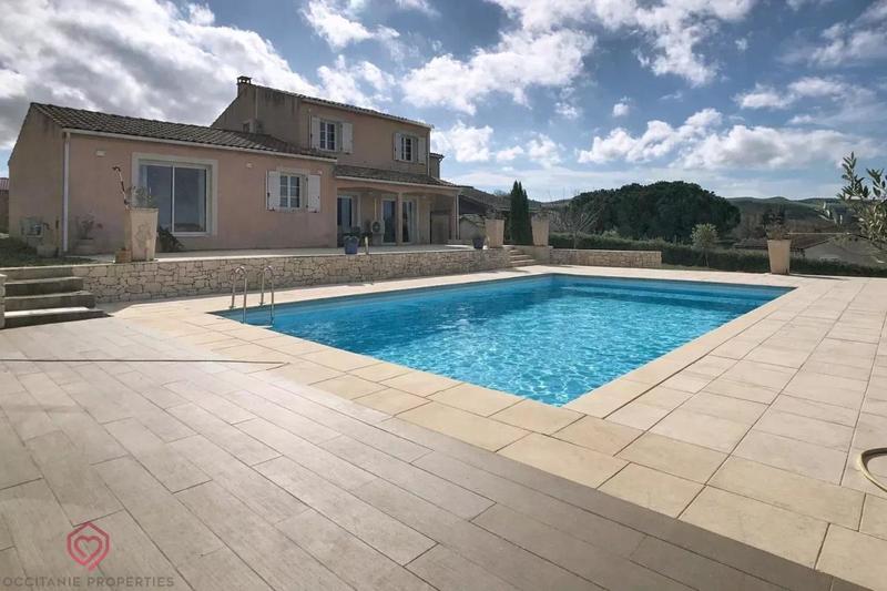 Villa - 205 m² - 7 pièces