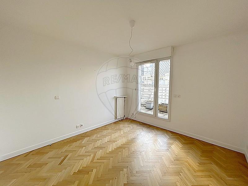 Appartement - 83 m² - 4 pièces