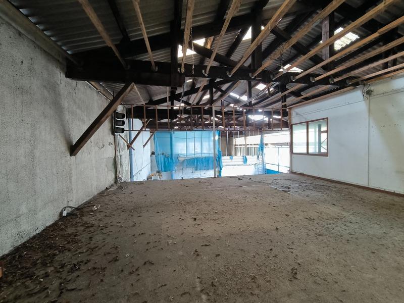 Maison - 473 m² - 3 pièces