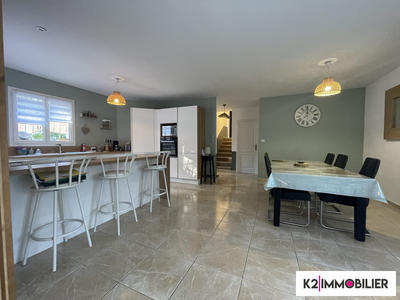 Villa - 145 m² - 6 pièces