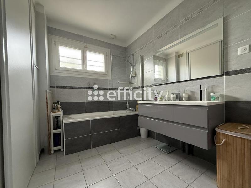 Maison - 129 m² - 4 pièces