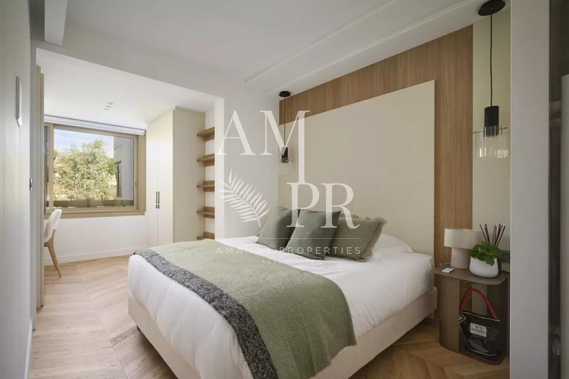 Appartement - 97 m² - 4 pièces