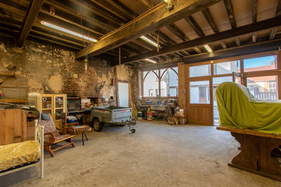 Grange - 234 m² - 5 pièces