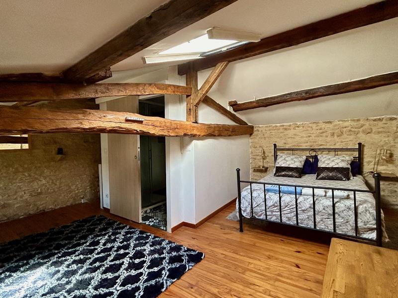 Maison - 177 m² - 11 pièces