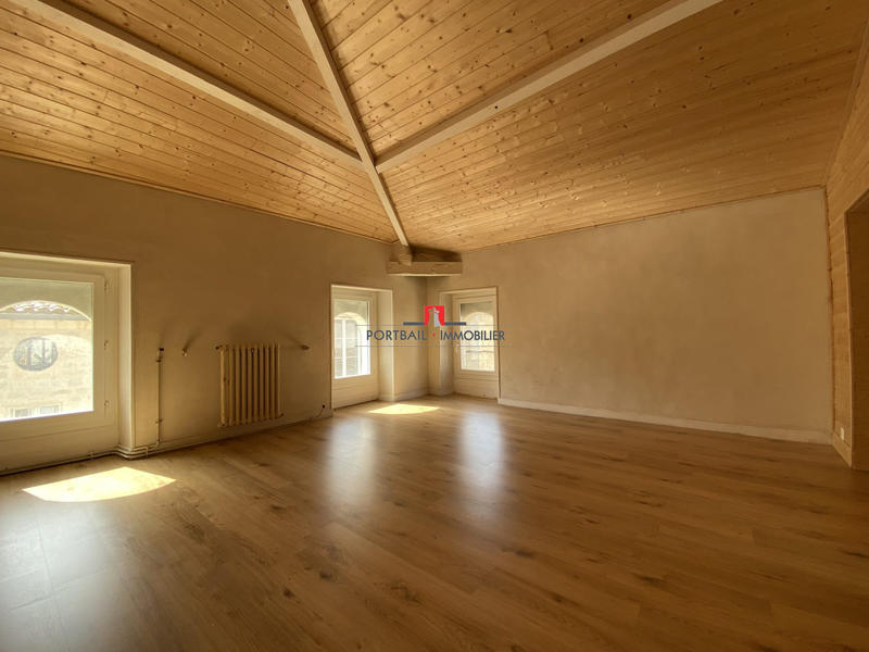 Appartement - 98 m² - 3 pièces