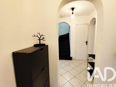 Maison - 111 m² - 6 pièces