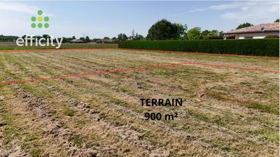 Terrain - 900 m²