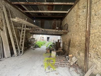 Maison - 128 m² - 1 pièce