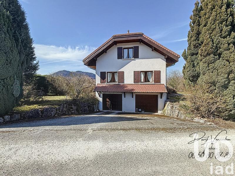 Maison - 216 m² - 7 pièces