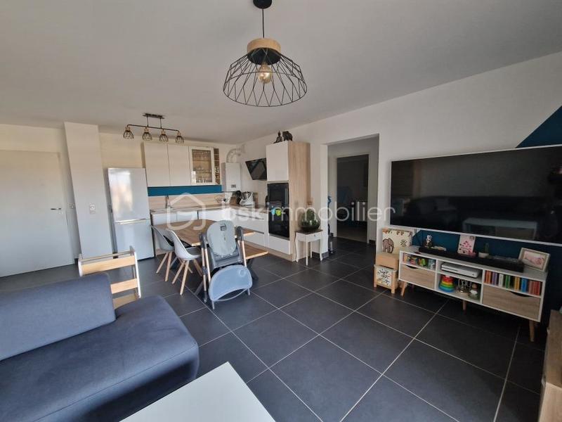 Appartement - 65 m² - 3 pièces