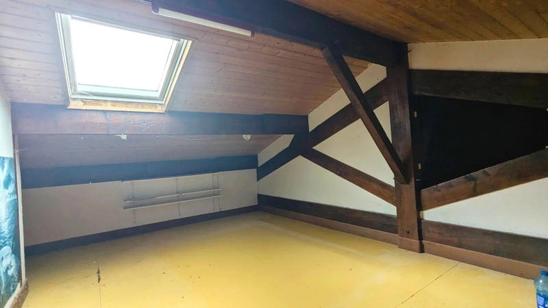 Maison - 102 m² - 4 pièces