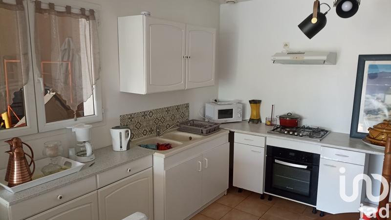 Maison - 225 m² - 9 pièces