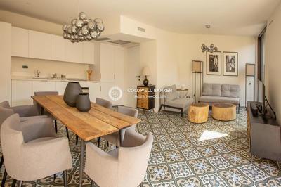 Villa - 192 m² - 9 pièces