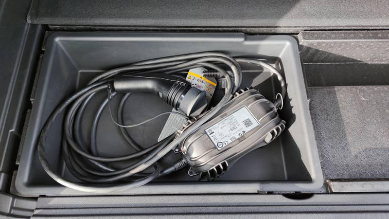 Peugeot 3008 II Hybrid4 300 e-Eat8 Gt