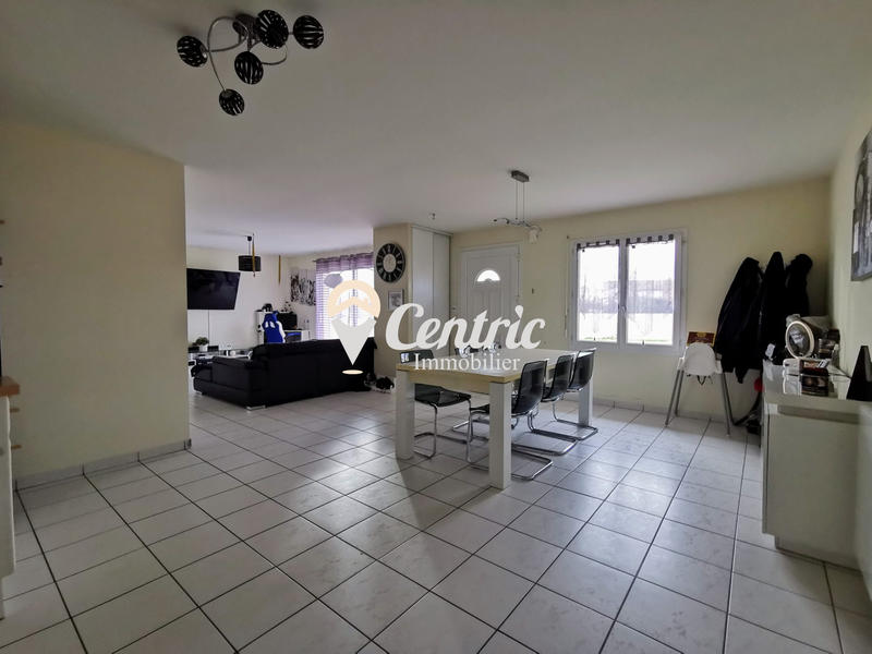 Maison - 200 m² - 8 pièces