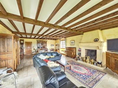 Maison - 236 m² - 7 pièces