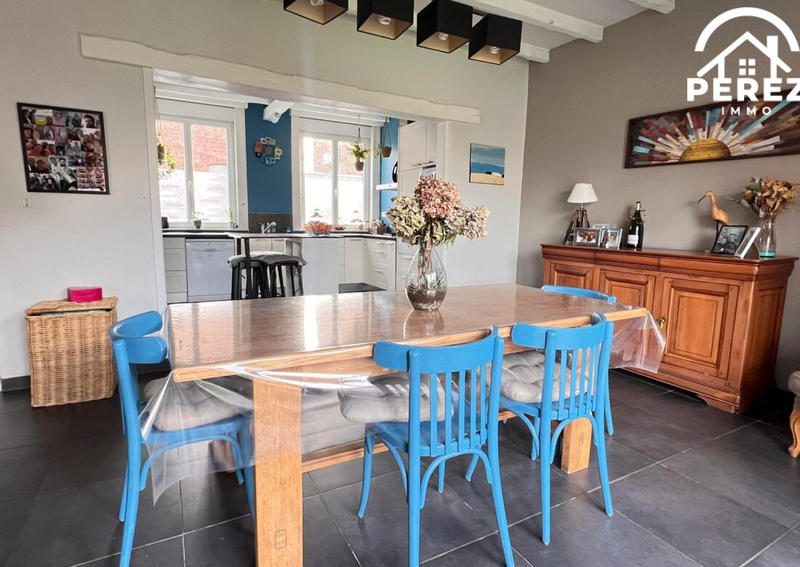 Maison - 140 m² - 6 pièces