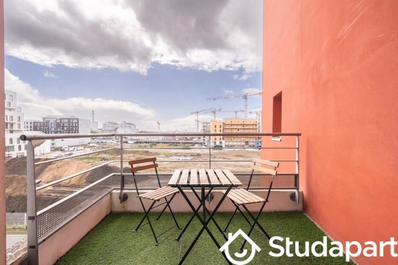 Chambre - 11 m² - 1 pièce