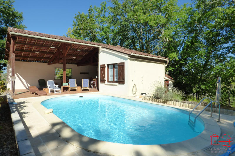 Maison - 170 m² - 8 pièces