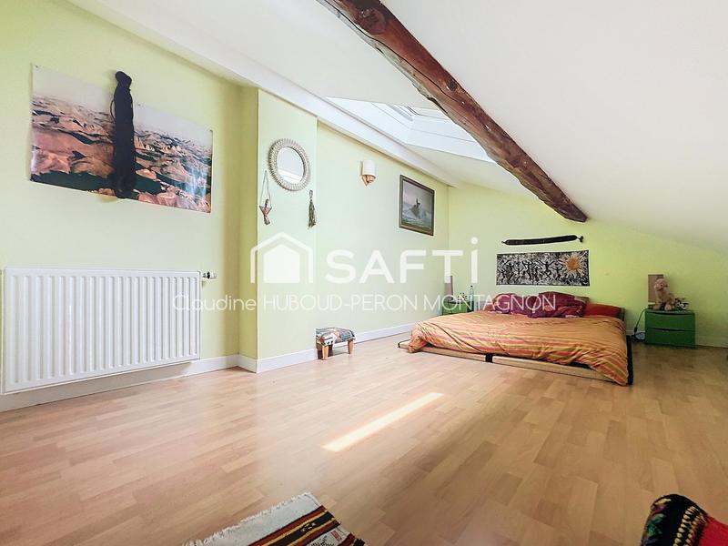 Maison - 95 m² - 5 pièces