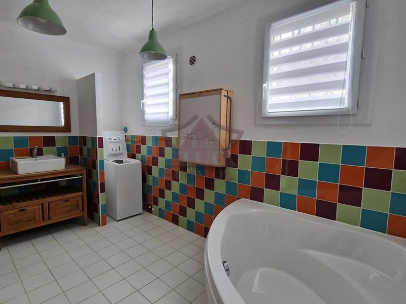 Maison - 166 m² - 10 pièces