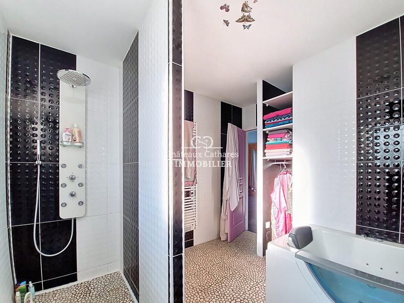 Maison - 178 m² - 6 pièces