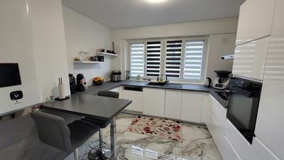 Appartement - 82 m² - 3 pièces