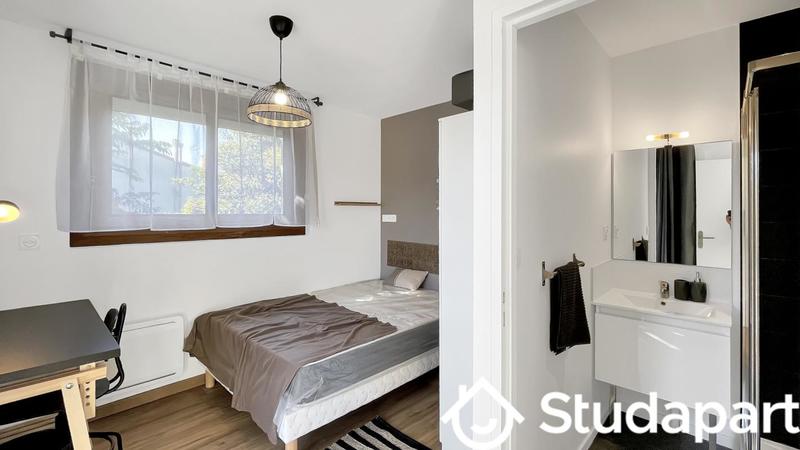 Chambre - 14 m² - 1 pièce