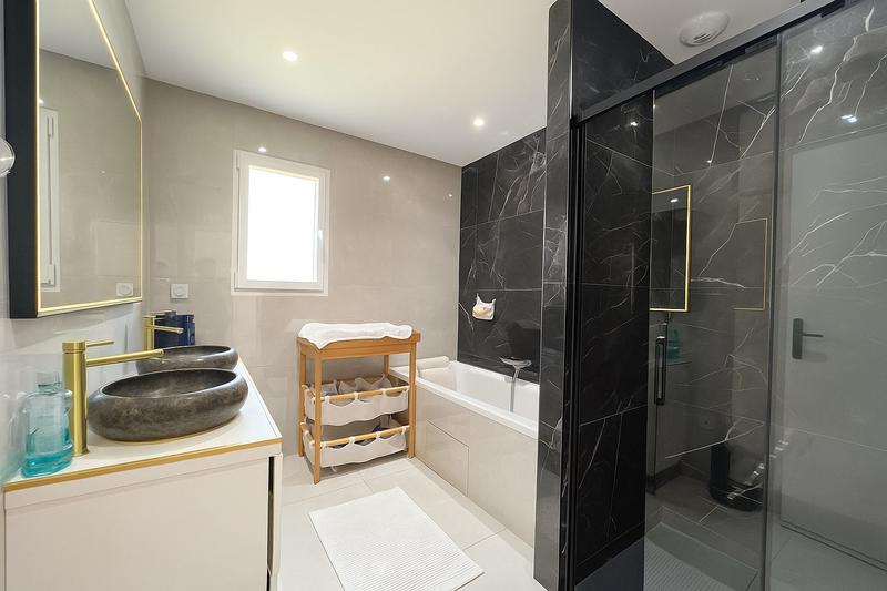 Maison contemporaine - 100 m² - 4 pièces