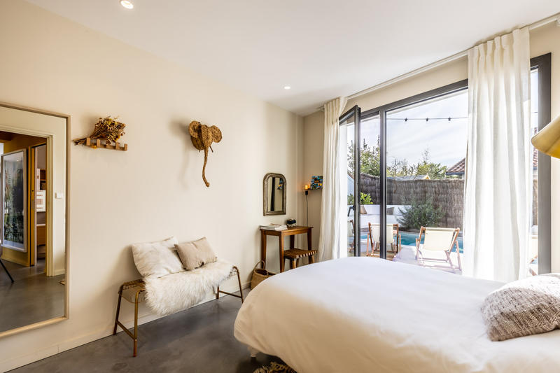 Maison - 180 m² - 7 pièces