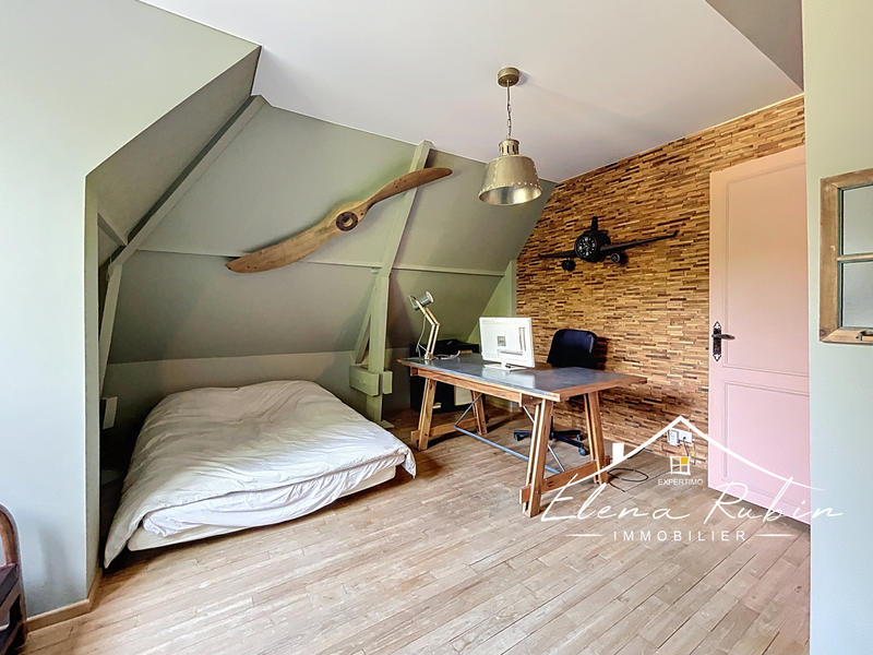 Propriété - 378 m² - 12 pièces