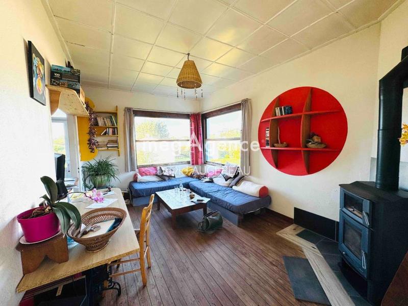 Maison traditionnelle - 122 m² - 7 pièces