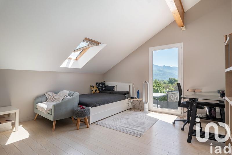 Maison - 190 m² - 6 pièces