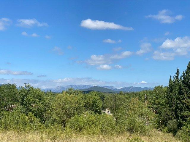 Terrain constructible - 3 105 m²