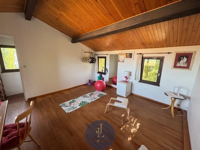 Maison - 133 m² - 5 pièces