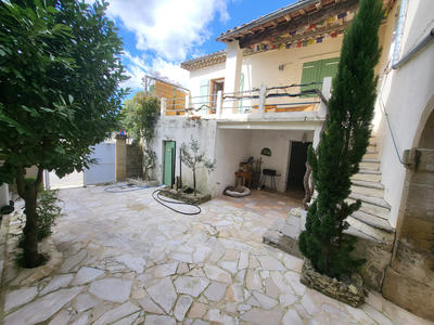 Maison - 184 m² - 6 pièces